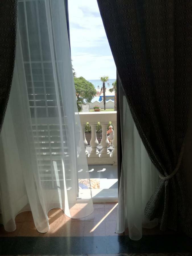 Maresuite Albissola Marina Zewnętrze zdjęcie